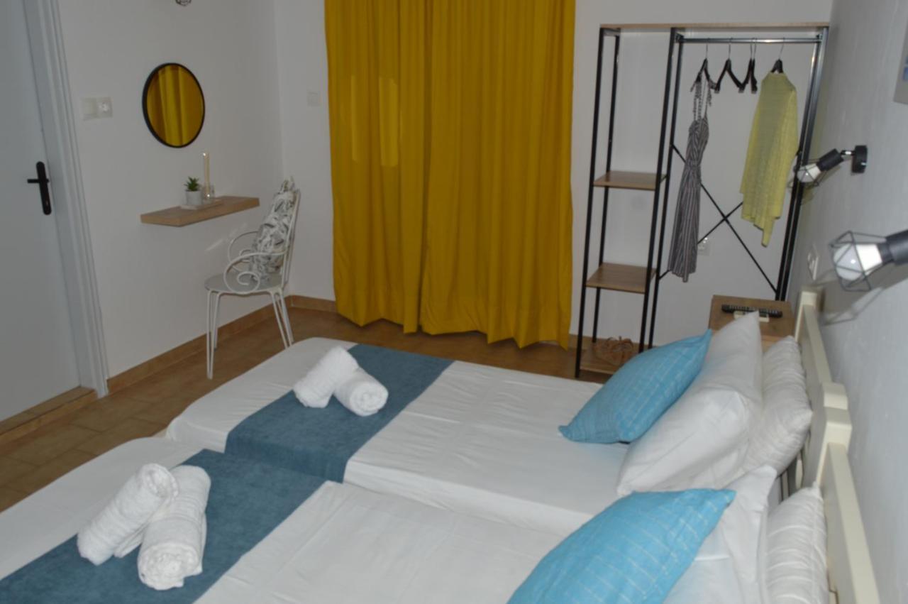 Hotel Pansion Katerina Città di Skiathos Esterno foto