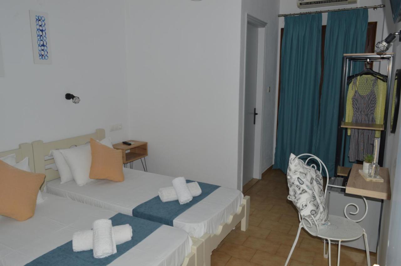 Hotel Pansion Katerina Città di Skiathos Esterno foto
